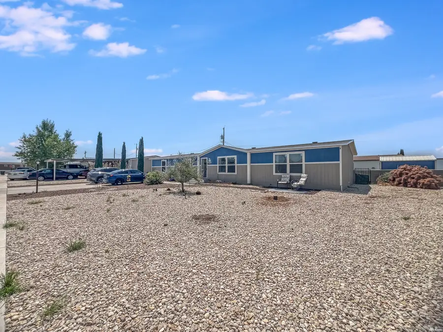 4213 Redbud St, Carlsbad, NM 88220 - #3