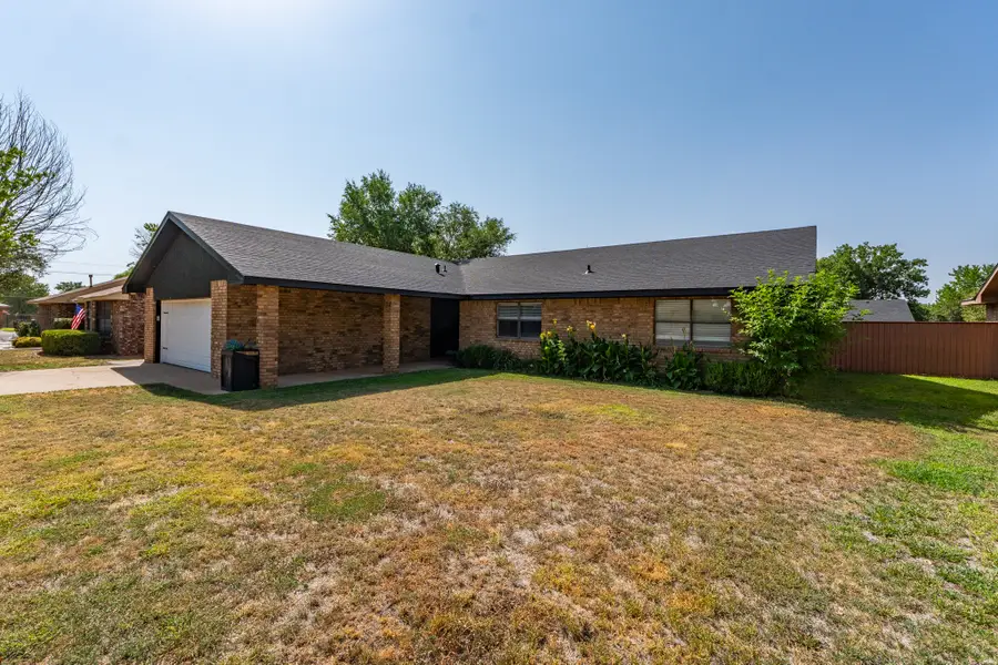 3804 Nancy Lopez Dr, Clovis, NM 88101 - #2