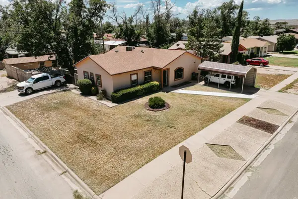 1401 Normandy St, Carlsbad, NM 88220