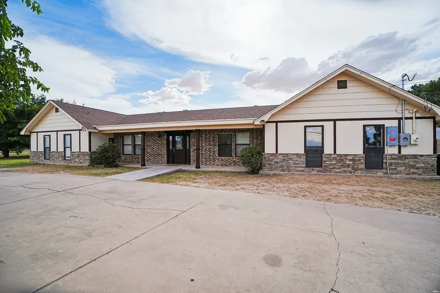 4409 Thomason Rd, Carlsbad, NM 88220 - #3