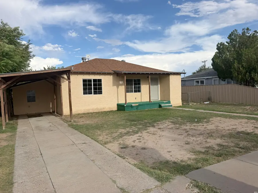 1615 N Ohio Ave, Roswell, NM 88201 - #2