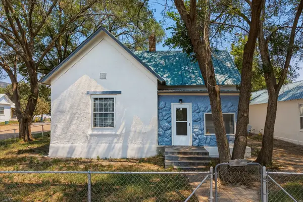 204 Sugarite Ave, Raton, NM 87740
