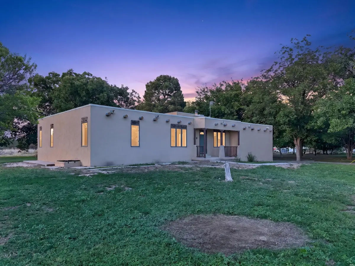 1705 E College Blvd, Roswell, NM 88201 - #1