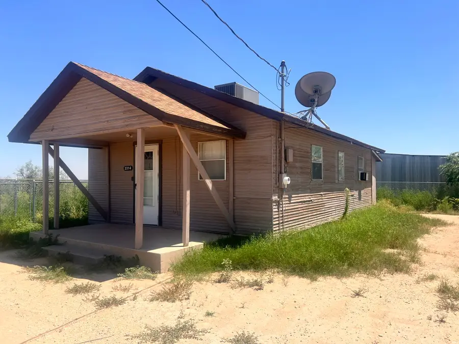 2314 Livingston St, Carlsbad, NM 88220 - #2