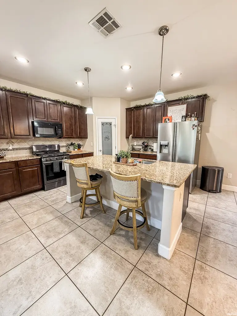 4633 N Homestretch Rd, Hobbs, NM 88240 - #3