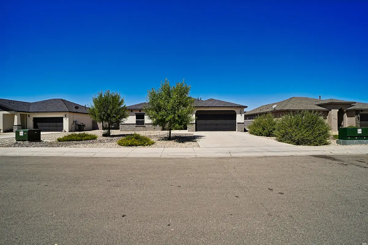3811 Selman Ct, Carlsbad, NM 88220 - #1