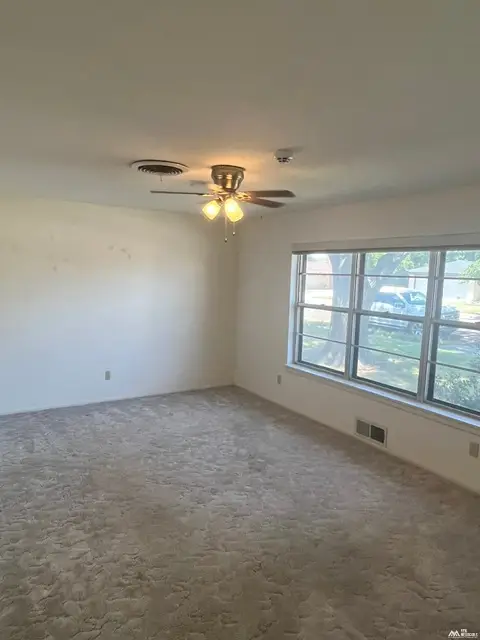 1017 E Albertson Dr, Hobbs, NM 88240 - #2