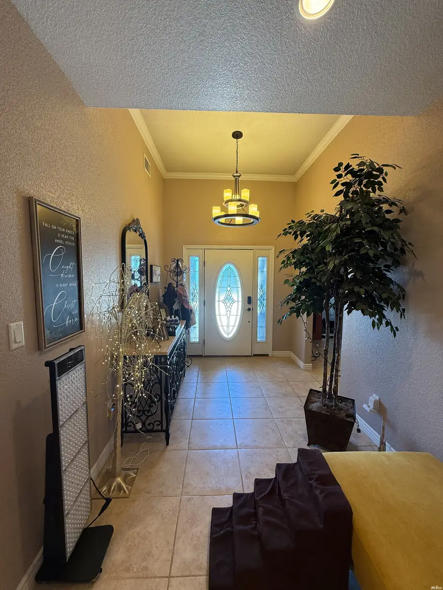 2514 W Centre Ave, Artesia, NM 88210 - #2