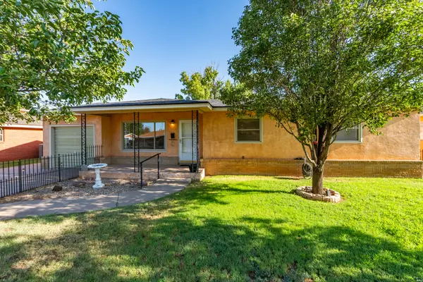 820 W Christopher Dr, Clovis, NM 88101