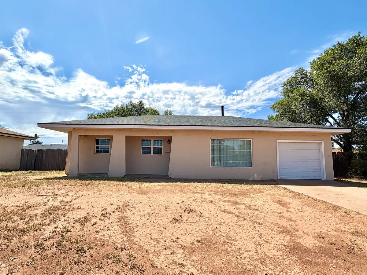 3008 Main St, Clovis, NM 88101 - #1