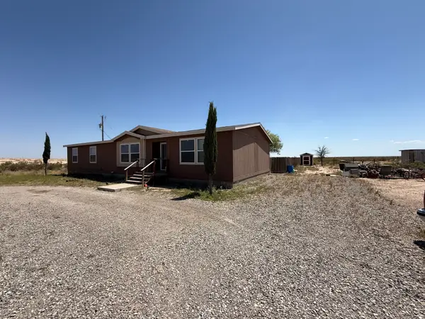273 W Blevins Rd, Artesia, NM 88210