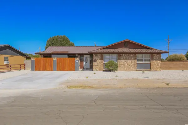 1109 Avenida Manana, Roswell, NM 88203