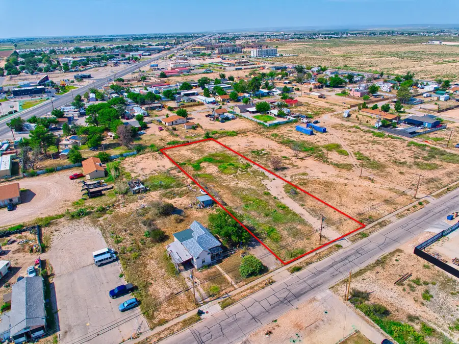 211 W Pecan, Carlsbad, NM 88220 - #2