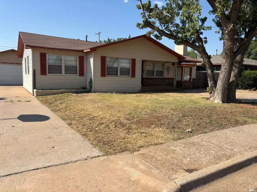 513 West Yucca, Clovis, NM 88101 - #3