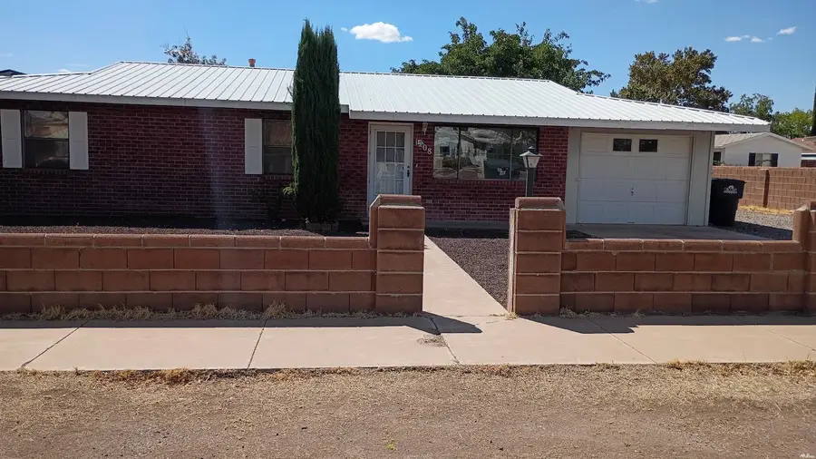1208 S Tennyson, Deming, NM 88030 - #2