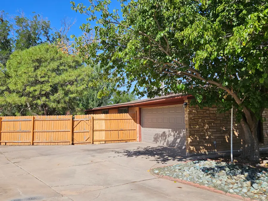 2604 Gaye Dr, Roswell, NM 88201 - #3