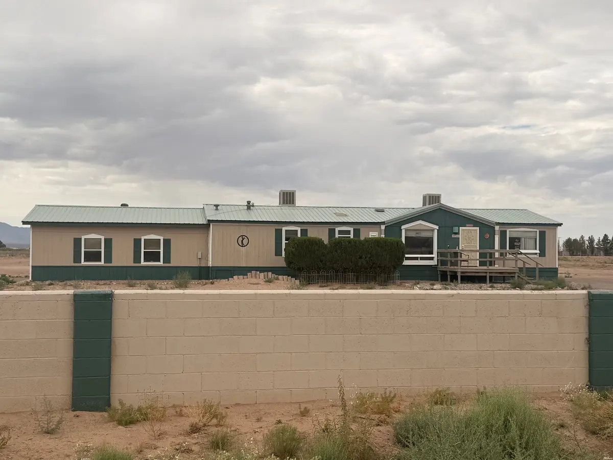 5400 Luchsinger, Deming, NM 88030 - #1