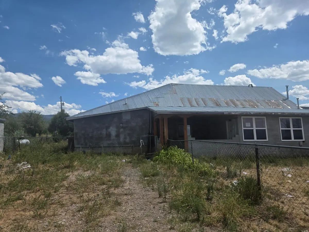 150 Llano De La Llegua, Penasco, NM 87553 - #1