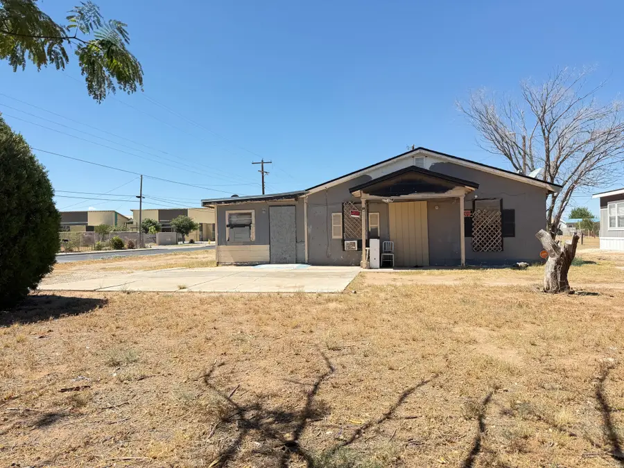 433 S Willow St., Hobbs, NM 88240 - #2