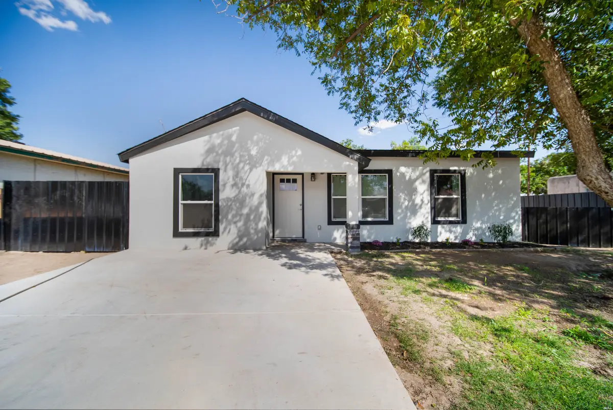 508 Dallas, Carlsbad, NM 88220 - #1