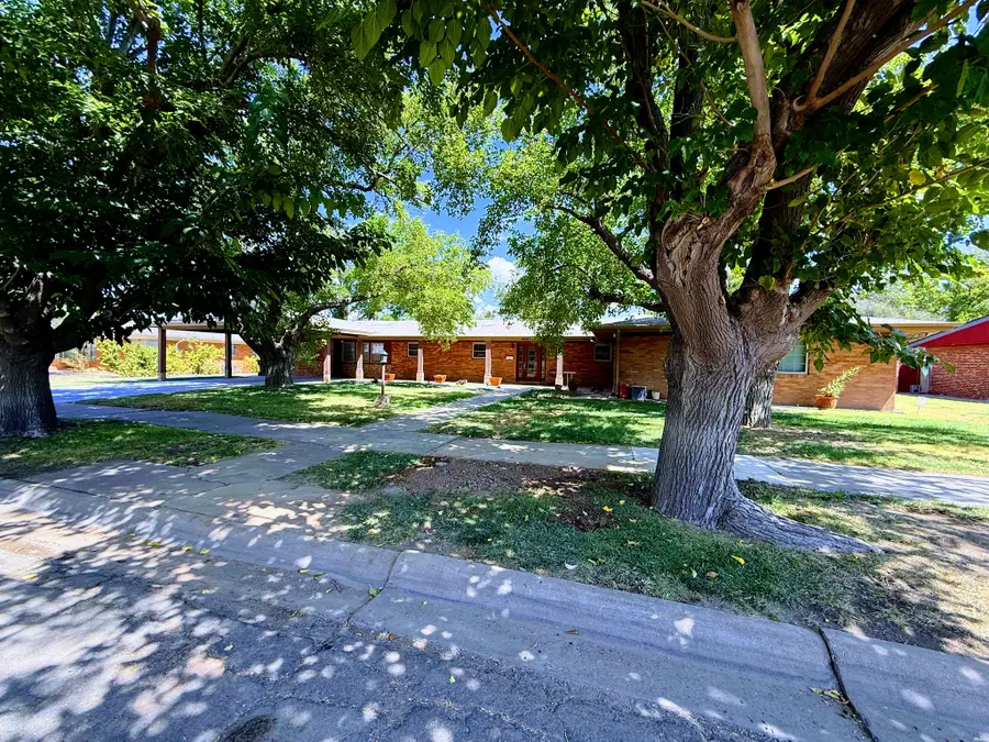 1605 S Missouri Ave, Roswell, NM 88203 - #3