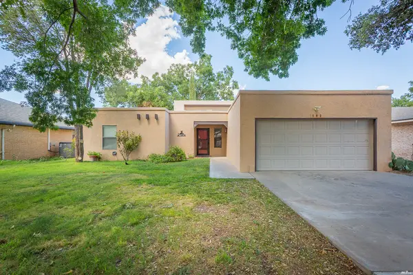 703 Garden, Roswell, NM 88201