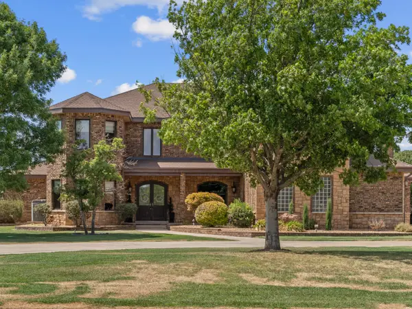 4 San Vincente, Clovis, NM 88101