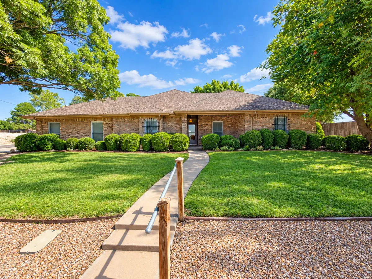 2903 Riverside Dr, Roswell, NM 88201 - #1