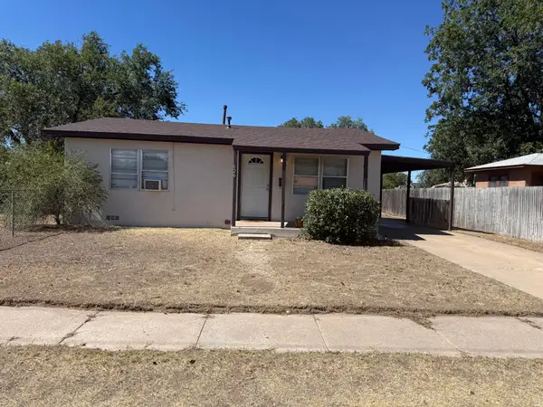 620 W 3rd St, Portales, NM 88130