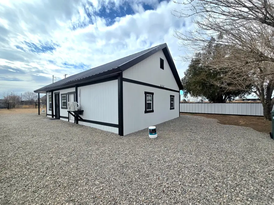 604 W Washington St, Hagerman, NM 88232 - #2