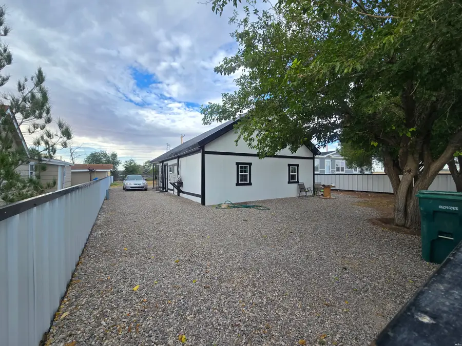 604 W Washington St, Hagerman, NM 88232 - #3