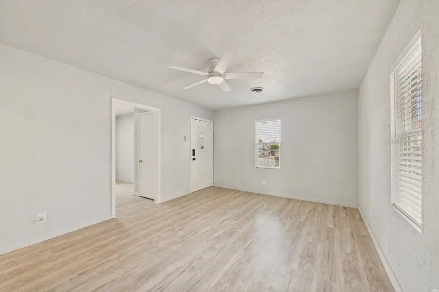1805 N Michigan Ave, Roswell, NM 88201 - #3