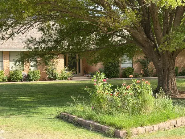5428 N Ja Rob, Hobbs, NM 88242