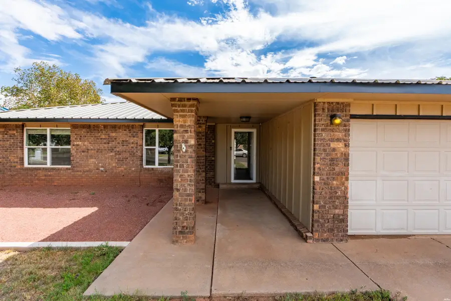 417 La Salle, Clovis, NM 88101 - #2