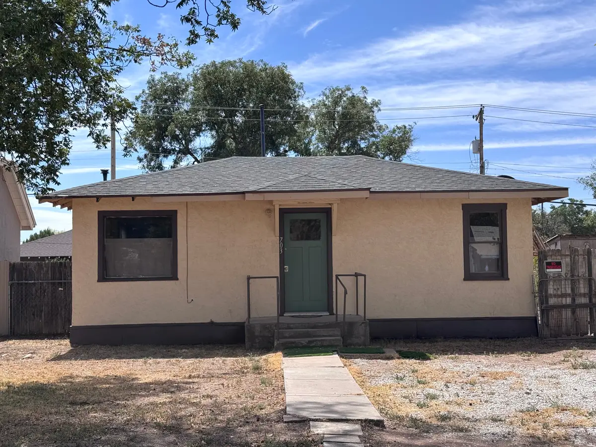703 W Washington Avenue, Artesia, NM 88210 - #1
