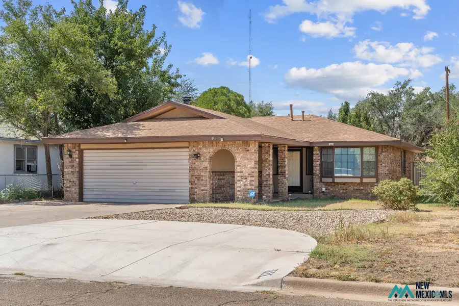 1928 Axtell, Clovis, NM 88101 - #3