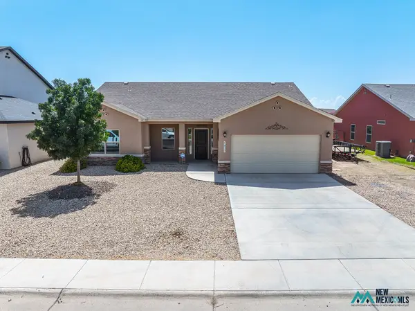 1037 Malibu, Carlsbad, NM 88220