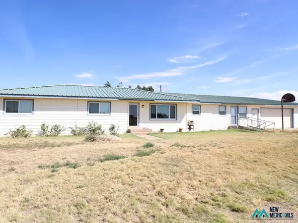 405 S Broadway, Grady, NM 88120