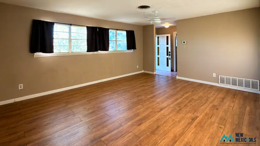 2501 Baylor, Roswell, NM 88203 - #3