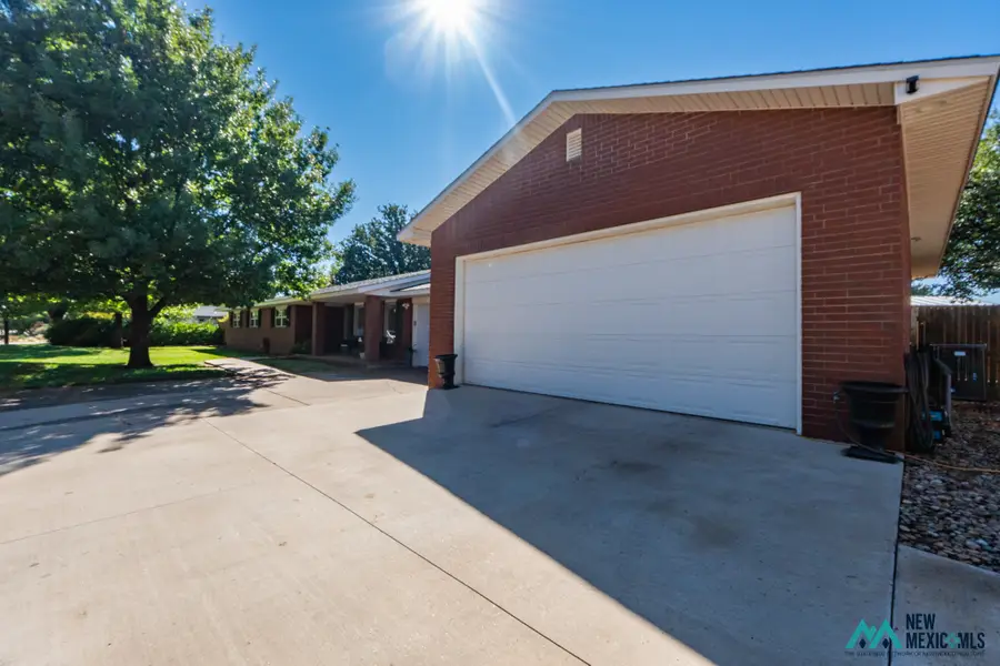 1909 Vivian, Clovis, NM 88101 - #2