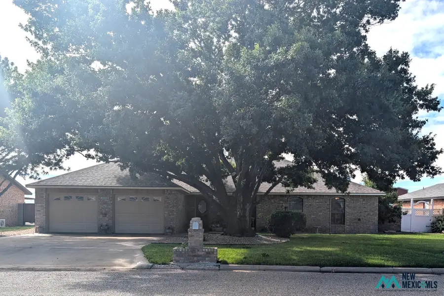 404 Monticello Parkway Dr, Portales, NM 88130 - #2