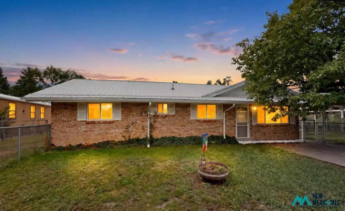 6 Kemm Dr, Las Vegas, NM 87701 - #1