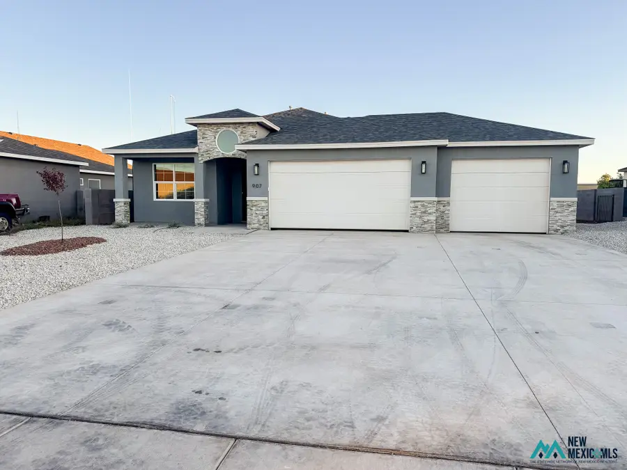 907 Pima Dr, Carlsbad, NM 88220 - #3