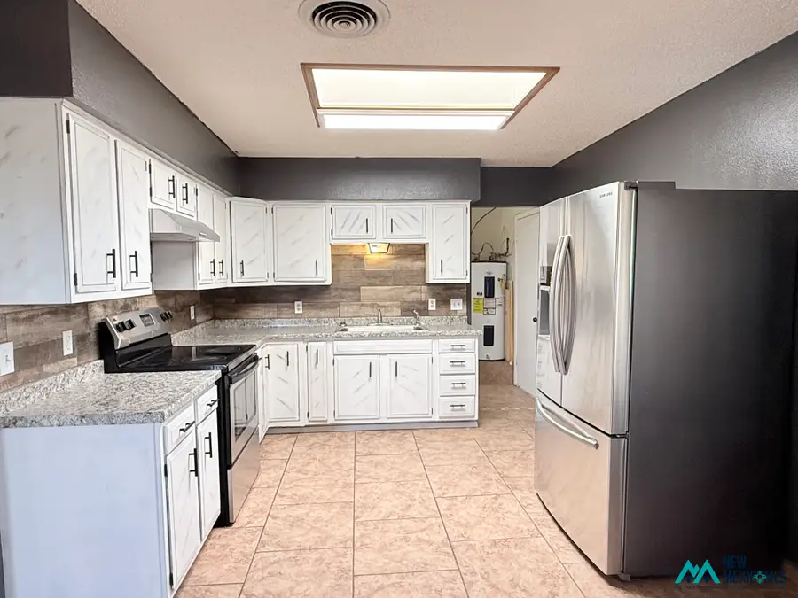 5665 Brangus Rd, Deming, NM 88030 - #3