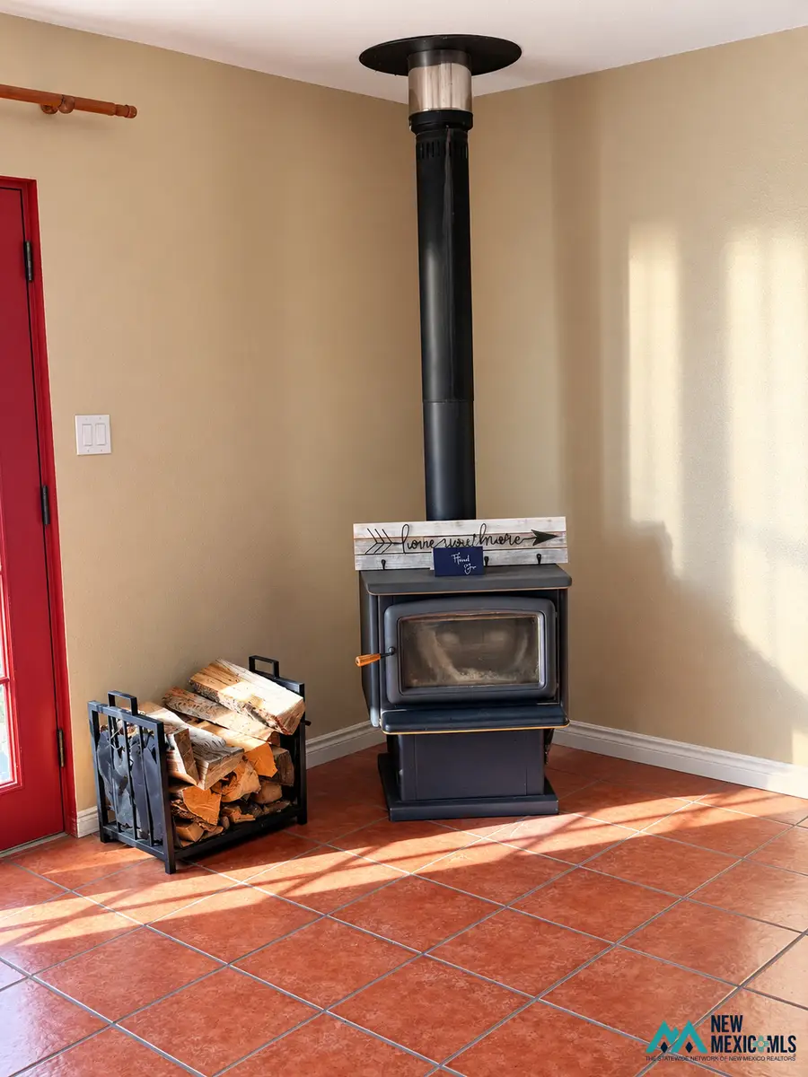 20 Calle De Golondrinas, Tres Piedras, NM 87577 - #2