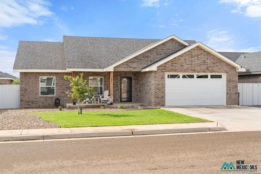 221 Abbey Rd, Clovis, NM 88101 - #3