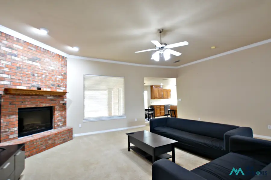 2221 Enloe Dr., Clovis, NM 88101 - #2