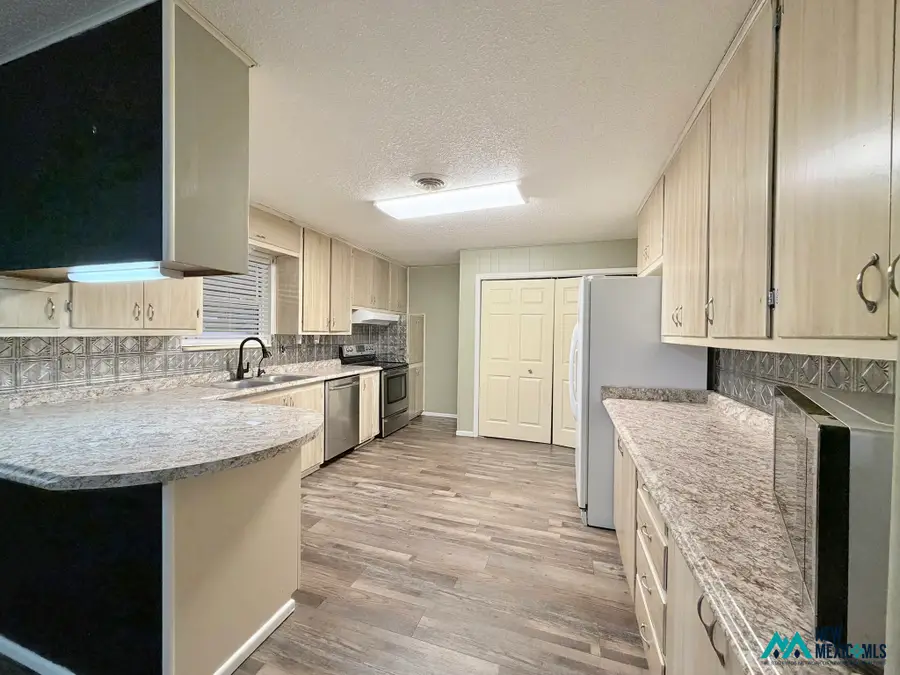 220 St Anne Pl, Hobbs, NM 88240 - #3