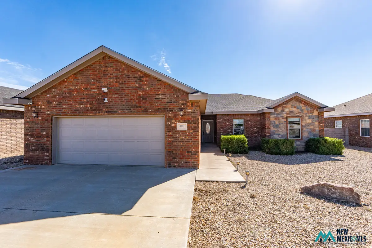 309 Almond Tree Ln, Clovis, NM 88101 - #1
