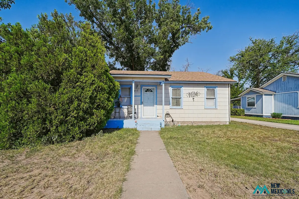 911 Howard Stre, Carlsbad, NM 88220 - #1